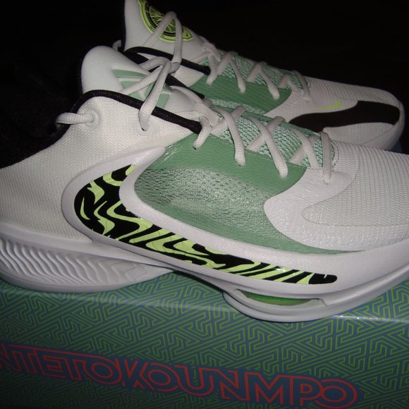 NEW Nike Zoom Freak 4 Coastline Volt DJ6149-100 Men's Sz. 11.5 Giannis NIB Greek - Picture 2 of 13